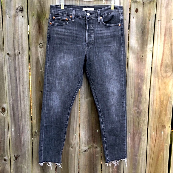 Levi’s wedgie fit jeans 👖 - Picture 3 of 7